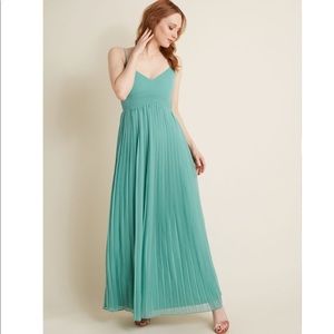 NWOT ModCloth ceremonial companion maxi gown